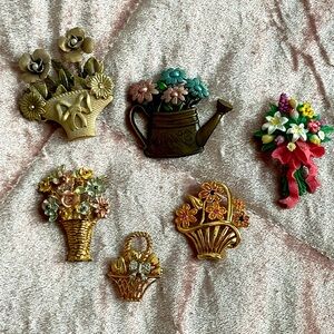 Brooch bundle
